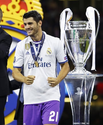 En la segunda etapa como jugador del Real Madrid ganó una Liga, una Champions League, una Supercopa de Europa y una Copa Mundial de Clubes de la FIFA. Marcó un total de 31 goles entre las dos etapas madridistas.