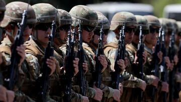 El Ejército de Chile cambia el fusil por una nueva arma para sus soldados conscriptos