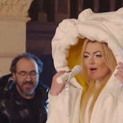 Juan Avellaneda, diseñador, sobre el vestido de Amaia Montero: “Me recuerda a la nueva fase de Rosalía”