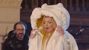 Juan Avellaneda, diseñador, sobre el vestido de Amaia Montero: “Me recuerda a la nueva fase de Rosalía”