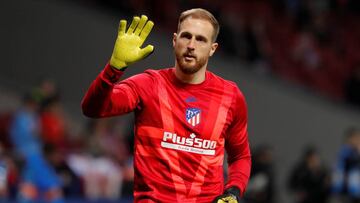 Oblak, durante el calentamiento previo a un partido del Atl&eacute;tico.