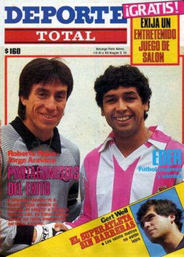 Jorge Aravena junto a Roberto Rojas en la portada de la revista Deporte Total.