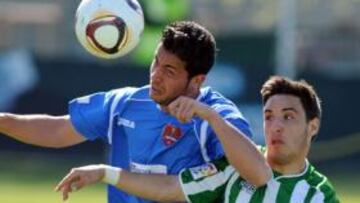 <b>DÉCIMOS. </b>El Puertollano cayó en Sevilla y está ya a siete puntos de la zona de playoffs.