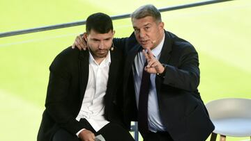 15/12/21 RETIRADA KUN AGUERO KUN AG&Uuml;ERO FC BARCELONA RUEDA DE PRENSA    
  JOAN LAPORTA 