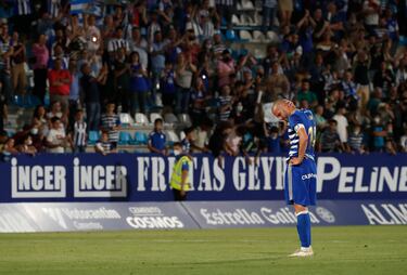 El Racing quiere coger vuelo ganando a la Ponferradina