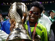 The Colombian midfielder and future Real Madrid star celebrated winning the Paulista Tournament title and the video went viral on TikTok.