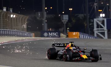 Max Verstappen (Red Bull Racing) durante la clasificación del Gran Premio de Bahréin de Fórmula 1.