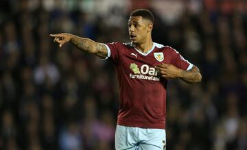 Delantero recién llegado al Watford, proveniente de Burnley. 