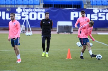 Saúl, Simeone y Griezmann. 