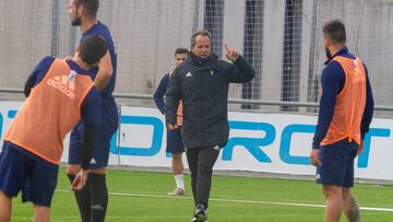 &Aacute;lvaro Cervera, entrenador del C&aacute;diz. 