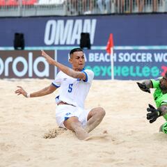 El Salvador cae ante Omán y queda prácticamente eliminado del Mundial de Fútbol Playa