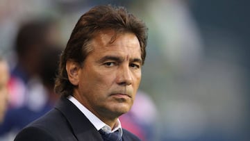 El entrenador de La Selecta habló al terminar el partido contra Dominicana, y a diferencia del partido contra Montserrat, habló bien de la afición cuscatleca.