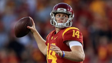 El quarterback de los Trojans tiene todo para ser el prximo gran jugador de la NFL. Aunque los reflectores no apuntan en su direccin, tuvo uno de los mejores tiempos en el 40 yard dash y destac en las pruebas de lanzar el ovoide por su presicin y fuer