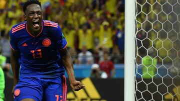 Yerri Mina celebra su gol ante Polonia.