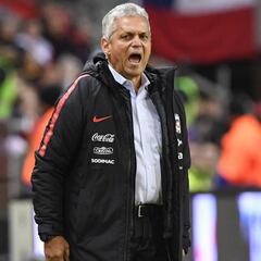 Así vivió Reinaldo Rueda su primer partido al mando de la Roja