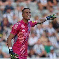 El Sevilla se fija en Vlachodimos, el portero al que salvó el Papa