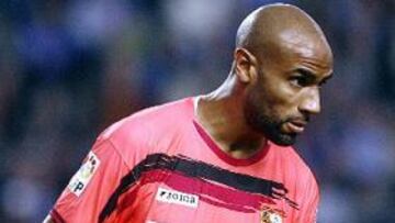 <b>DURA DERROTA.</b> La pasada jornada no terminó con buen sabor de boca para los sevillista tras perder en Barcelona el partido y el liderato.