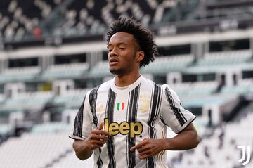 Juan Guillermo Cuadrado siempre hace historia en Champions y espera que en esta edición no sea la excepción. El colombiano es fijo en el XI de Allegri que hasta el momento lo ha puesto en una fase más ofensiva. 