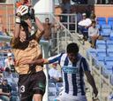 Barkero fulmina al Recre y da oxígeno al Numancia