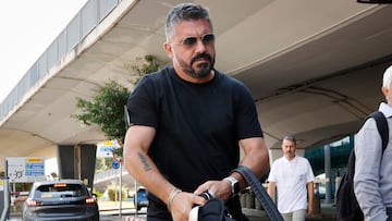 22/09/22
VALENCIA CF VIAJE
AEROPUERTO MANISES
LLEGADA ENTRENADOR
GATTUSO  PAISANO