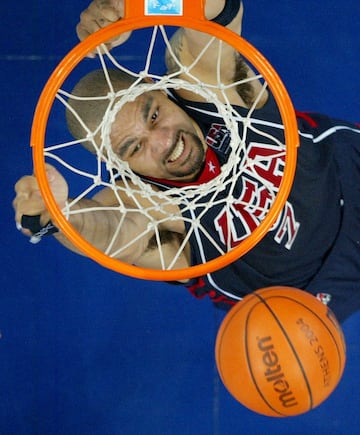 Another player who was very young (22) when he went to Athens. He had arrived in the NBA in the 2002 draft, so had only been in the league for two years when he became an Olympian. He averaged 7.6 points and 6.1 rebounds and afterwards, during the best period of his career (he was an All-Star with the Utah Jazz in 2007 and 2008), he earned his spot in the tremendous Redeem Team, the USA’s Beijing 2008 squad that comprehensively avenged the disappointments of Athens and the 2006 World Cup, where a team also filled with NBA stars had to settle for bronze after coming unstuck against Greece in the semi-finals. Boozer was a forceful power-forward who worked hard and had deft shooting skills in attack. He wasn’t a major star, but he was certainly an excellent player during his peak years.