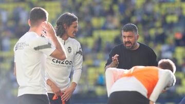 Gattuso da indicaciones a Cavani, Gayà y Castillejo.