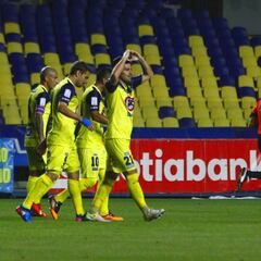 La U. de Concepción golea a San Luis y se aleja del descenso