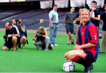 Petit presented at Camp Nou, July 2000.