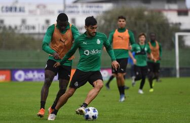 Bustos y Andrade se lesionan y son duda para el domingo