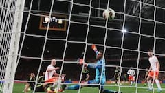 Holanda - España (2-0): La Selección paga su experimento