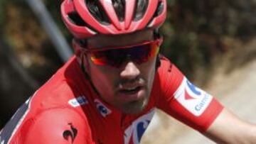 El ciclista holandes del equipo Giant, Tom Dumoulin, durante la vigésima etapa, con comienzo en la localidad de San Lorenzo del Escorial y término en la de Cerdedilla, con un recorrido de 175,8 kilómetros.