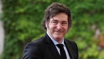 FILE PHOTO: Argentine President Javier Milei looks on as he is received by German Chancellor Olaf Scholz at the Chancellery in Berlin, Germany, June 23, 2024. REUTERS/Liesa Johannssen//File Photo