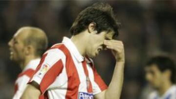 <b>ATHLETIC 0 - DEPORTIVO 1.</b> El Deportivo de La Coruña se ha llevado hoy tres puntos de San Mamés gracias a una victoria mínima (0-1) .