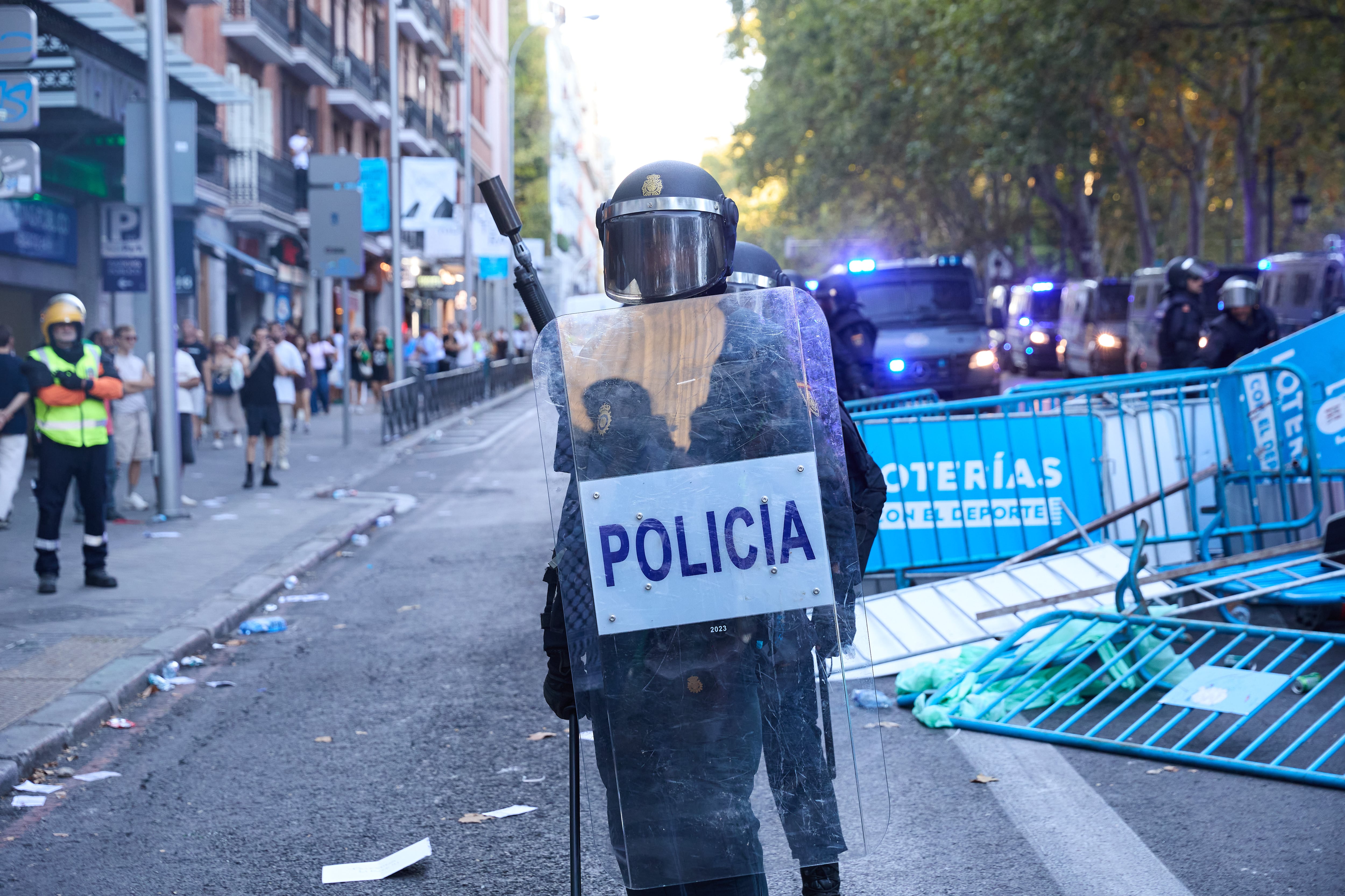 Los incidentes en el final de La Vuelta dejan 22 policías heridos y dos detenidos