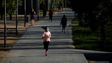 Pasear y hacer deporte: ¿cuándo abrirán los parques y zonas verdes en Madrid?