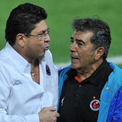 Fidel Kuri aclara que los Tiburones no se mueven de Veracruz