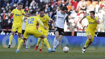 Aprobados y suspensos del Cádiz: un punto gracias a la solidez
