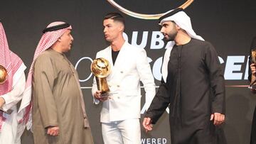 Cristiano se alza con su sexto Globe Soccer