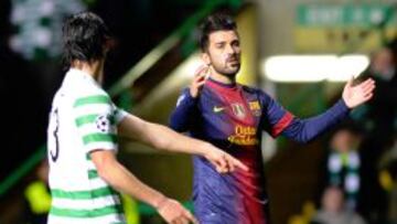 David Villa se lamenta de una ocasi&oacute;n fallada ante el Celtic.