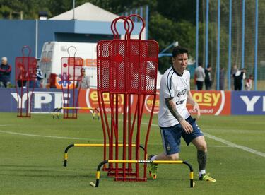 Messi: "I don't compare myself to Cristiano or anyone else"