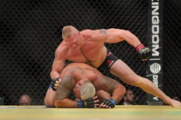 Los golpes más brutales en los combates de la UFC
