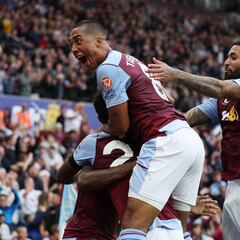 Emery se salva en un partido loco