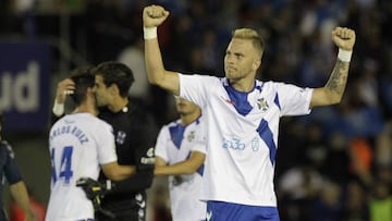 Serbia deja a Racic jugar en Lugo y despu谷s ir con la selecci車n