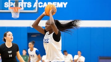 Sara Okeke, durante un entrenamiento con DME Academy de Florida.