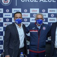 Un año de revueltas en la directiva de Cruz Azul