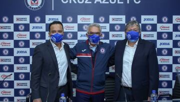 Un año de revueltas en la directiva de Cruz Azul