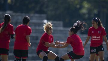 ¡Desde media cancha! San Luis femenil madrugó a Tijuana