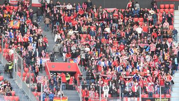 16/12/23 PARTIDO PRIMERA DIVISION
ATHLETIC DE BILBAO - ATLETICO DE MADRID
SEGUIDORES DEL ATLETICO EN LA GRADAS