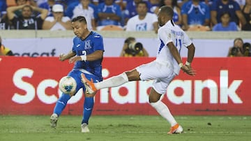 El seleccionado catracho anunci&oacute; que dejaba al Celtic para jugar cerca de Honduras. Izaguirre decidir&aacute; entre la MLS y Motagua.