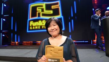 Yoko Shimomura recogiendo el premio de honor de F&S Festival. FOTO: F&S Festival